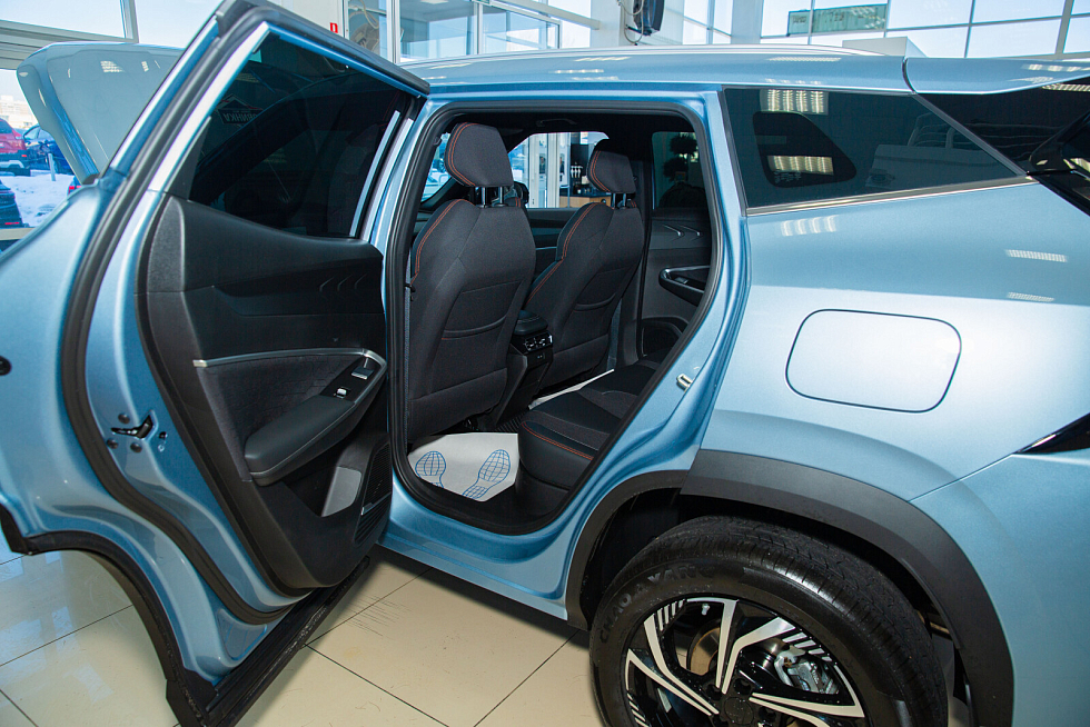 Geely Cityray Luxury, голубой