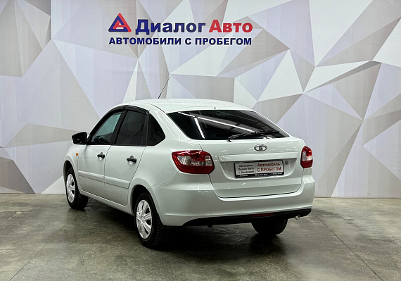 Lada (ВАЗ) Granta Comfort Optima Multimedia Glonass 21917-51-00C, 2014 года, пробег 174436 км