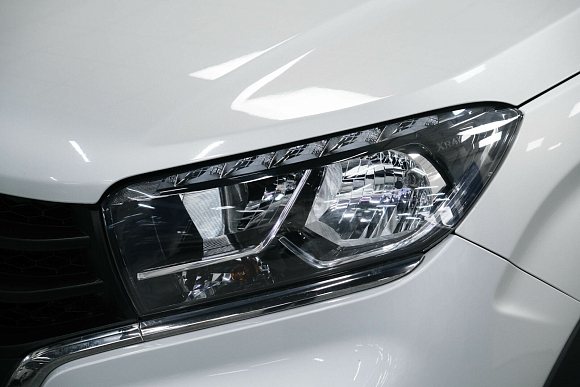 Lada (ВАЗ) XRAY Comfort, 2018 года, пробег 40000 км