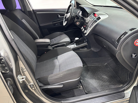 Kia Ceed, 2012 года, пробег 193899 км