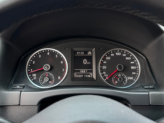 Volkswagen Tiguan Trend&Fun, 2011 года, пробег 312230 км