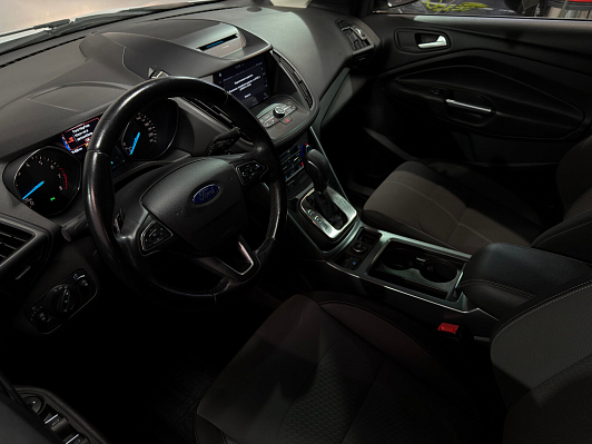 Ford Kuga, 2016 года, пробег 101400 км