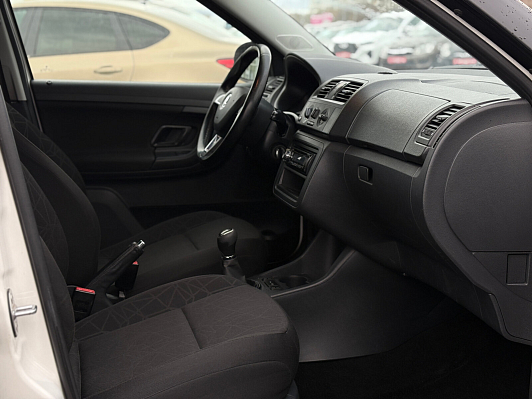 Skoda Fabia Fresh, 2014 года, пробег 135309 км