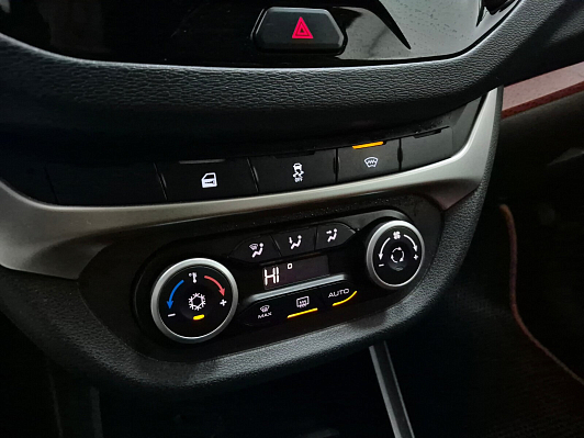 Lada (ВАЗ) Vesta Luxe Multimedia (2017-2019), 2019 года, пробег 55222 км