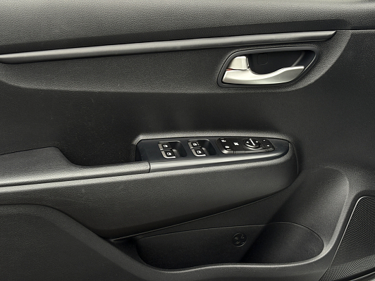 Kia Rio Comfort, 2017 года, пробег 142000 км