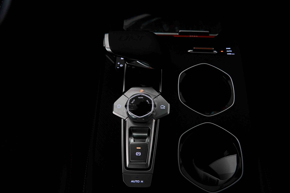 Changan UNI-K Техно, белый