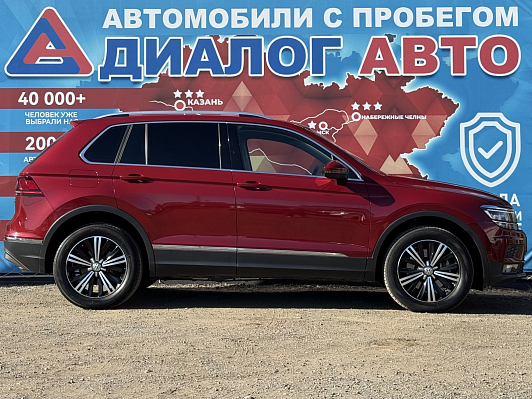 Volkswagen Tiguan Exclusive, 2017 года, пробег 127884 км