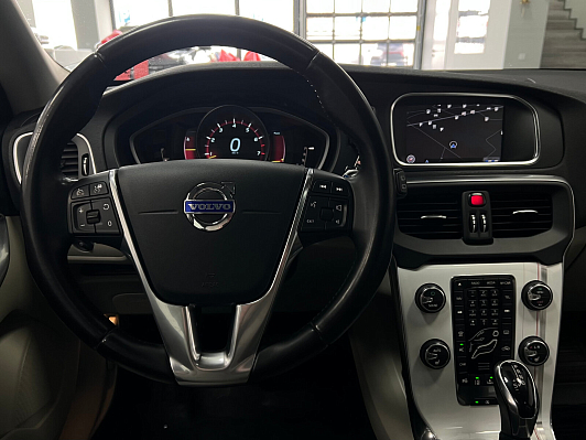 Volvo V40 Cross Country, 2013 года, пробег 156000 км