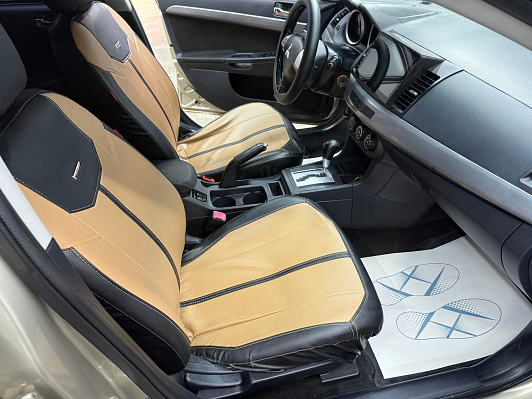 Mitsubishi Lancer, 2010 года, пробег 218715 км