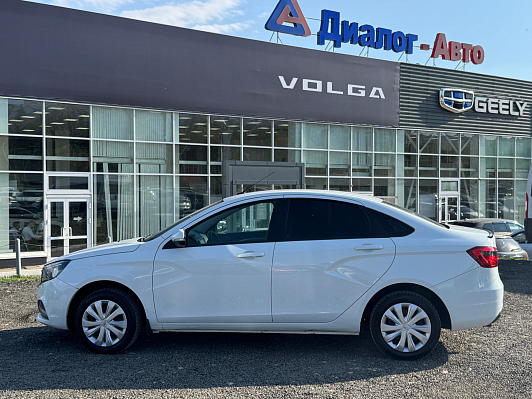 Lada (ВАЗ) Vesta Comfort Multimedia, 2017 года, пробег 144800 км