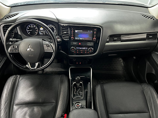 Mitsubishi Outlander, 2017 года, пробег 104000 км