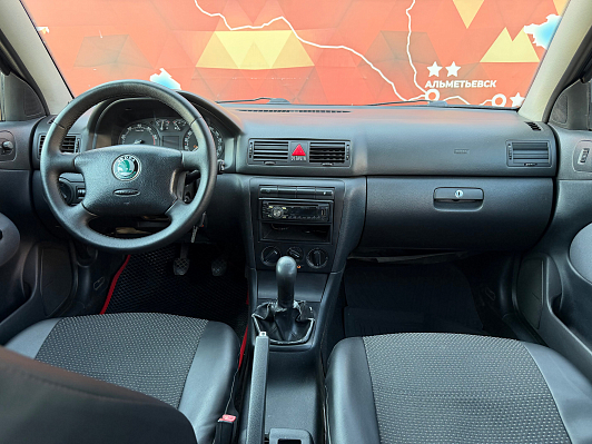 Skoda Octavia, 2007 года, пробег 306680 км