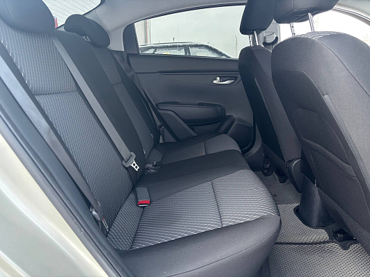 Kia Rio Comfort, 2020 года, пробег 102000 км