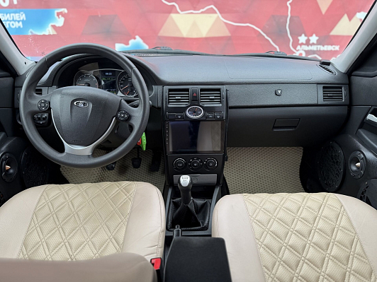 Lada (ВАЗ) Priora Люкс, 2013 года, пробег 143110 км