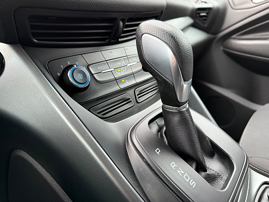 Ford Kuga Ambiente, 2017 года, пробег 144064 км