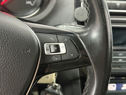 Volkswagen Polo Life, 2017 года, пробег 166090 км