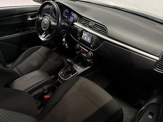 Kia Rio Luxe, 2017 года, пробег 163999 км