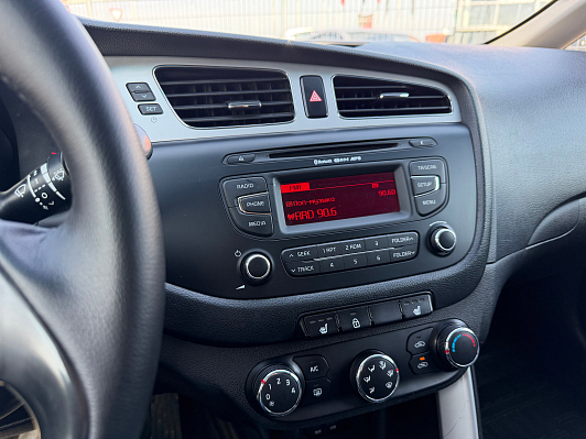 Kia Ceed Comfort, 2014 года, пробег 176212 км