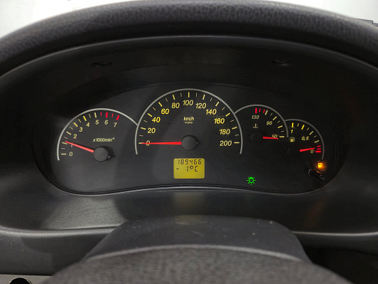 Lada (ВАЗ) Priora Люкс, 2009 года, пробег 189465 км