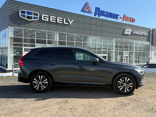 Volvo XC60 Momentum, 2021 года, пробег 121270 км
