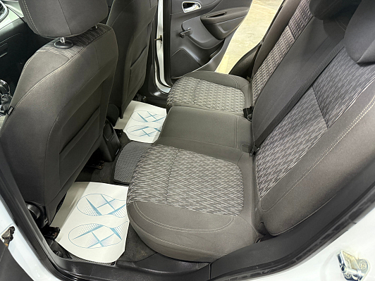 Opel Mokka Essentia, 2014 года, пробег 203412 км