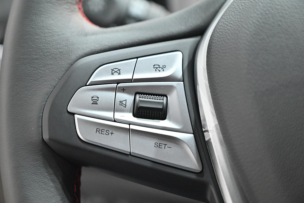 Changan Eado Plus Tech, белый