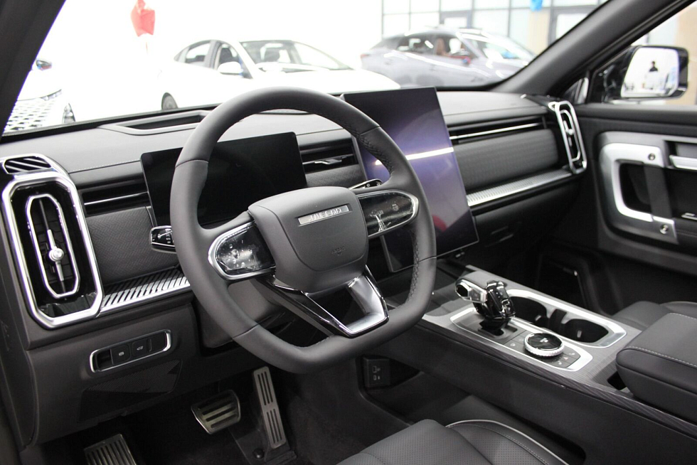 Jaecoo J7 Комфорт, серебряный