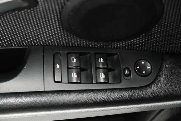 BMW 3 серии, 2011 года, пробег 213111 км