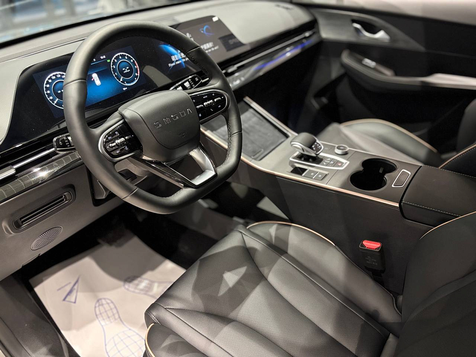 Omoda C5 Стиль, серый