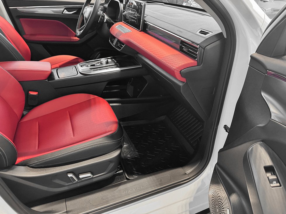 Haval Jolion Оптимум, белый