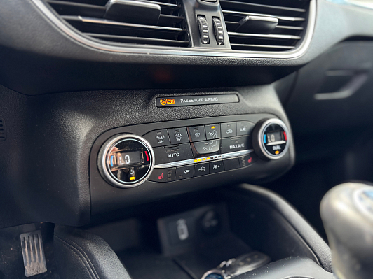 Ford Focus, 2019 года, пробег 210213 км