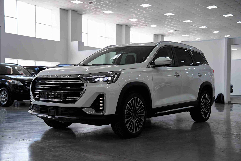 Jetour X90+ Премиум 7 мест, белый