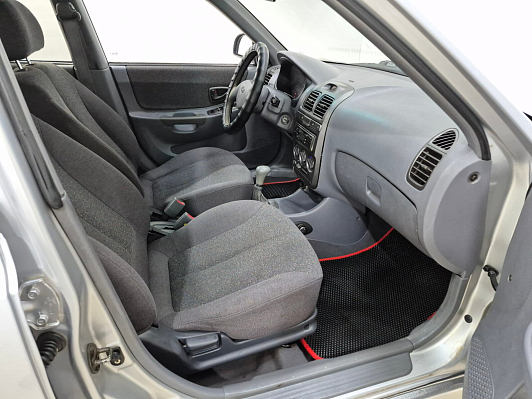 Hyundai Accent, 2004 года, пробег 186615 км