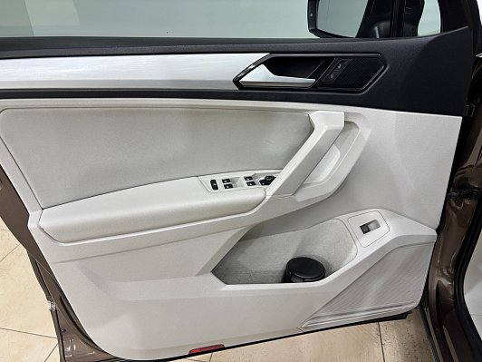 Volkswagen Tiguan CONNECT, 2017 года, пробег 167980 км