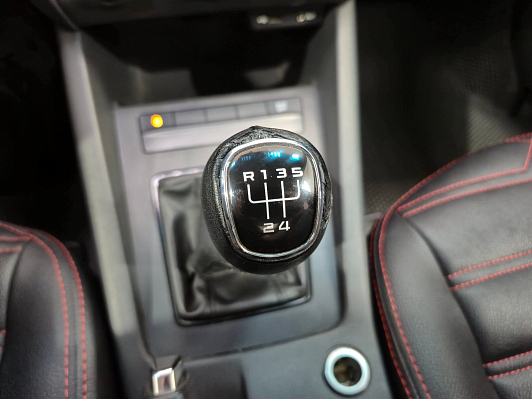 Skoda Octavia Hockey Edition, 2015 года, пробег 161489 км