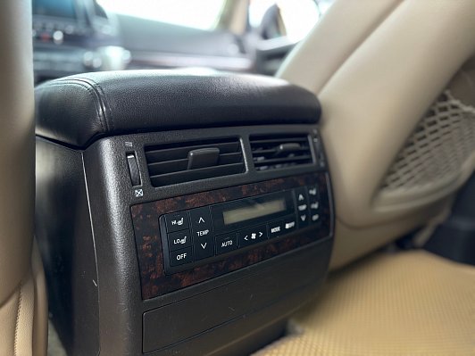 Toyota Land Cruiser, 2011 года, пробег 321650 км