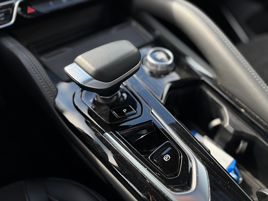 Geely Monjaro Flagship (2023-2025), 2024 года, пробег 55000 км