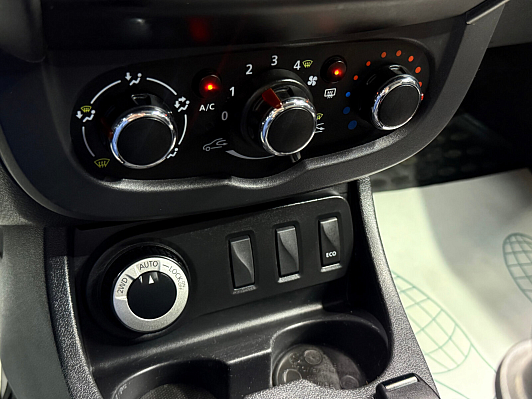 Renault Duster Expression, 2017 года, пробег 100357 км