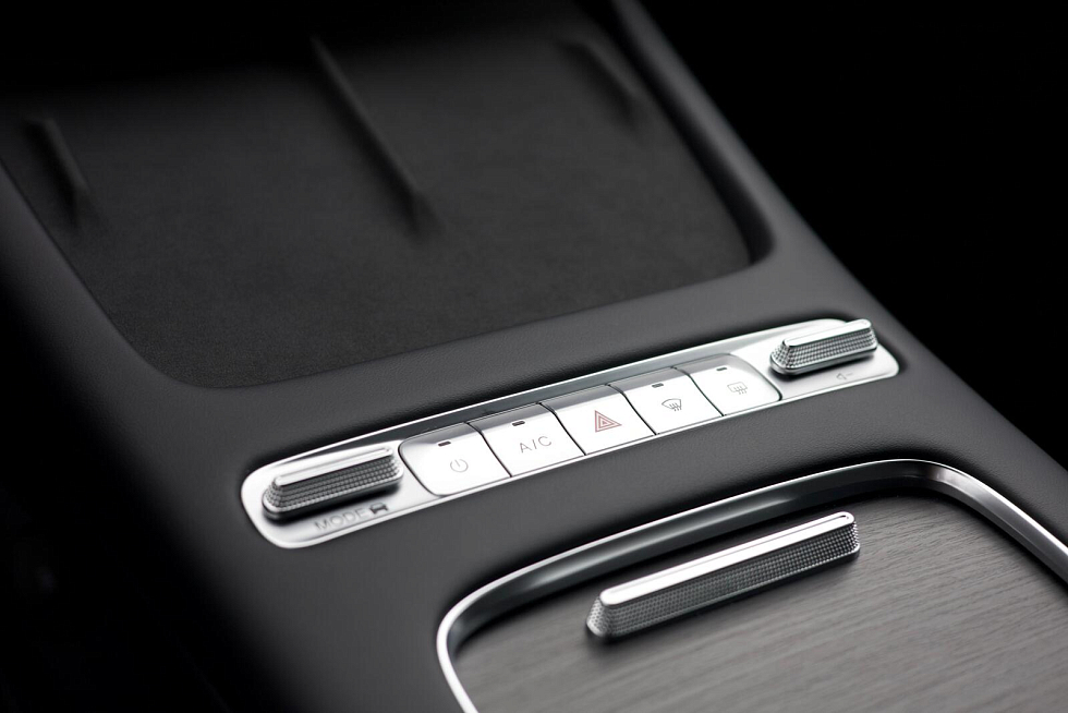 Omoda C7 Supreme, черный