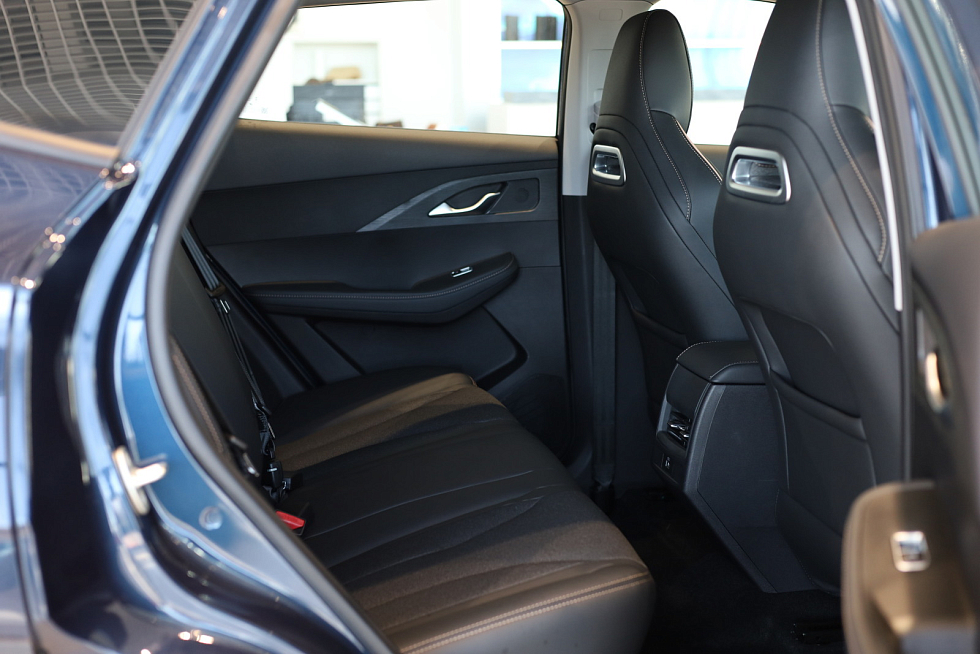 Omoda C5 Active, синий