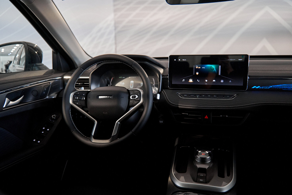 Haval Jolion Техно, черный