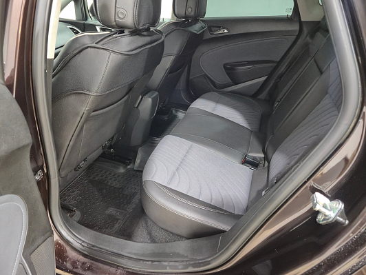 Opel Astra Cosmo, 2013 года, пробег 260072 км