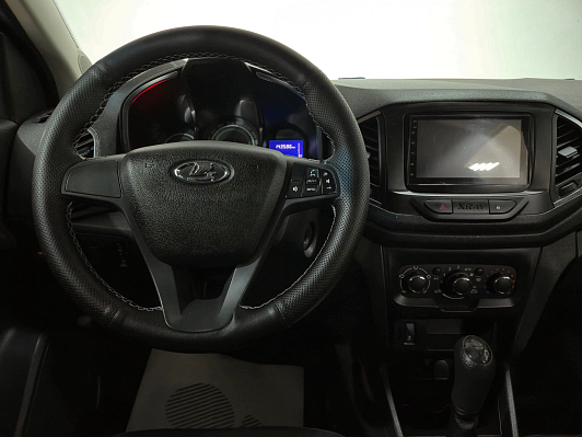 Lada (ВАЗ) XRAY Comfort, 2017 года, пробег 143590 км