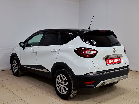 Renault Kaptur Style, 2017 года, пробег 104623 км