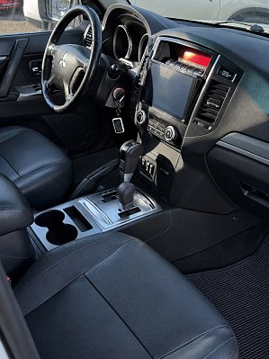 Mitsubishi Pajero Instyle, 2014 года, пробег 282420 км