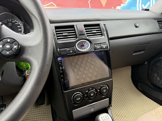 Lada (ВАЗ) Priora Люкс, 2013 года, пробег 143110 км