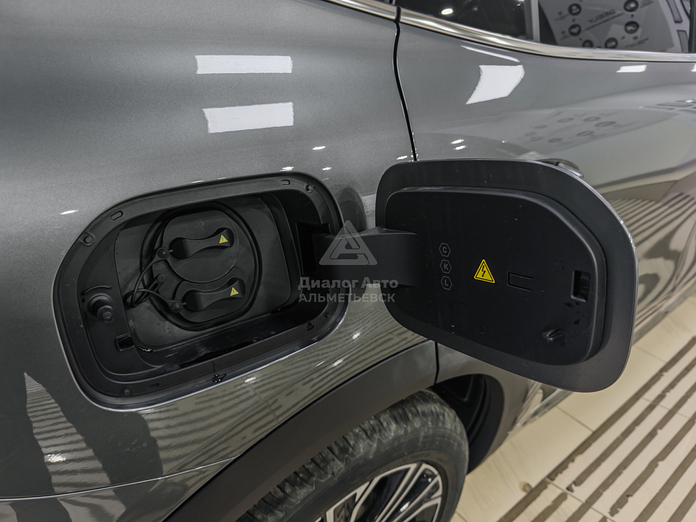 Geely EX5 EM-i Max, серый