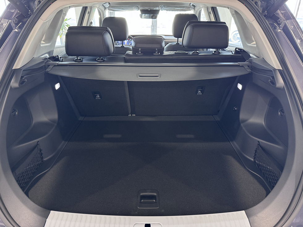 Hongqi HS5 Делюкс (Deluxe), коричневый