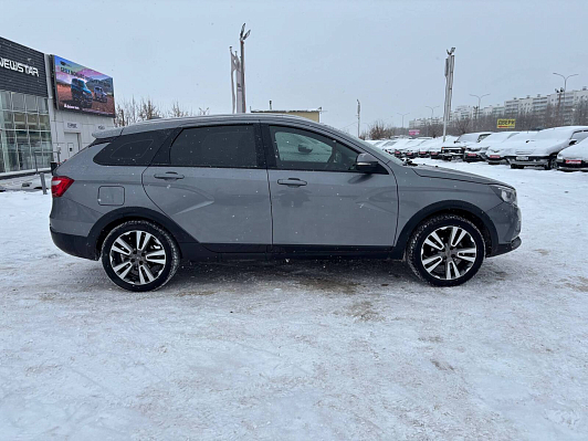 Lada (ВАЗ) Vesta Luxe Multimedia (2017-2019), 2020 года, пробег 91657 км