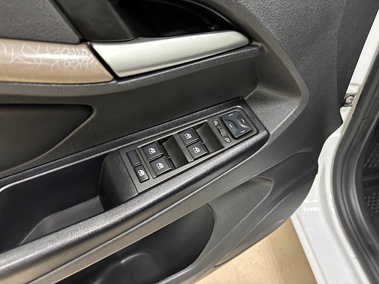 Lada (ВАЗ) Vesta Luxe, 2021 года, пробег 49729 км
